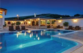 Holiday home Seget Gornji 38